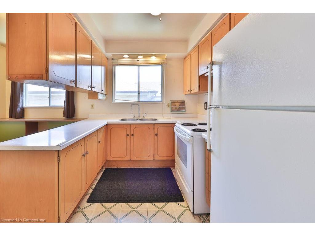 









1608


Robillard

Road,
Mississauga,




ON
L5J 3K7

