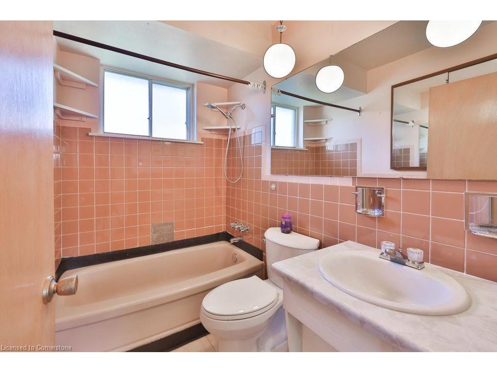 









1608


Robillard

Road,
Mississauga,




ON
L5J 3K7

