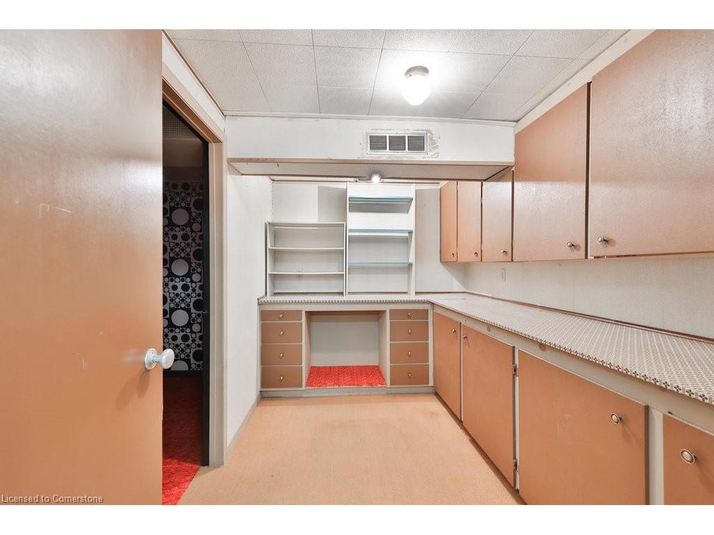 









1608


Robillard

Road,
Mississauga,




ON
L5J 3K7

