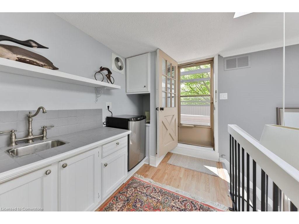 









1250


Marlborough

Court, 27,
Oakville,




ON
L6H 2W7


