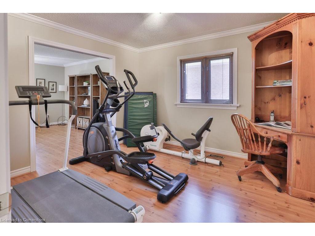 









391


March

Crescent,
Oakville,




ON
L6H 5X7


