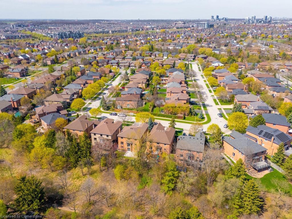 









391


March

Crescent,
Oakville,




ON
L6H 5X7

