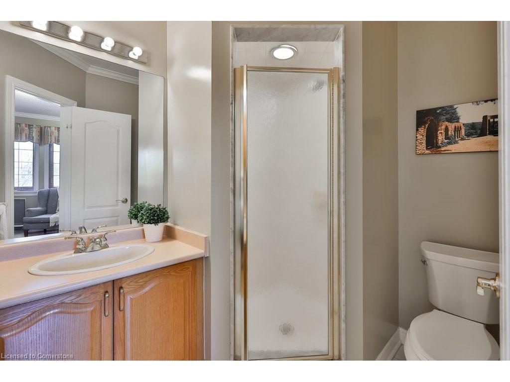 









391


March

Crescent,
Oakville,




ON
L6H 5X7

