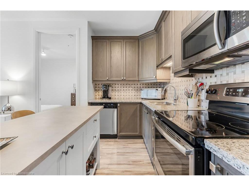 









118


King

Street East, 415,
Hamilton,




ON
L8N 0A9


