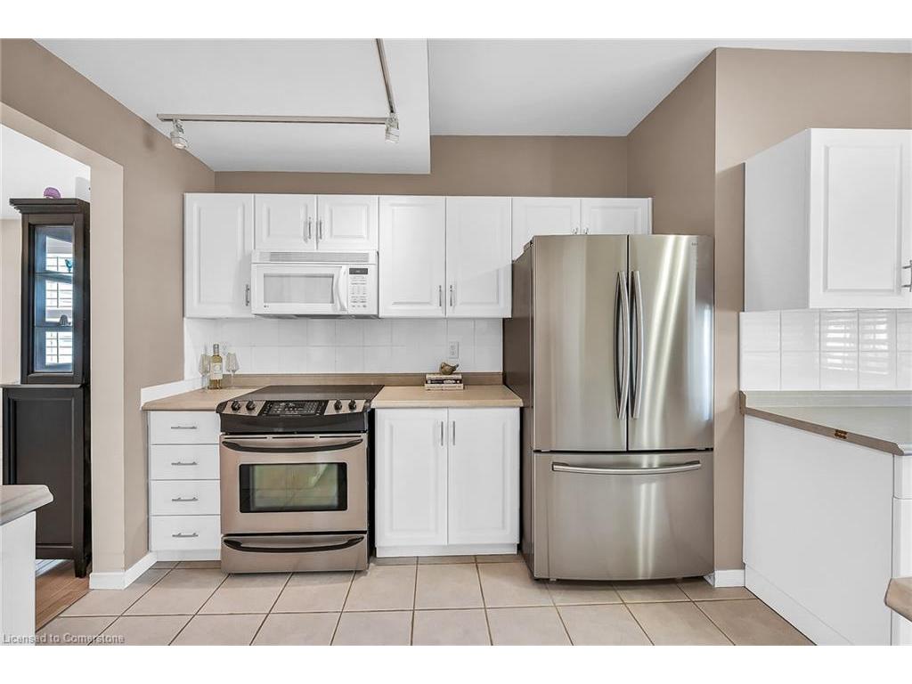 









212


Stonehenge

Drive, 10,
Ancaster,




ON
L9K 1N5

