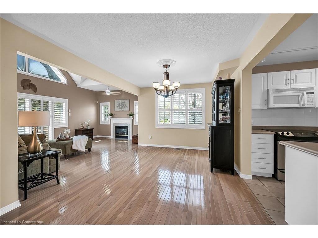









212


Stonehenge

Drive, 10,
Ancaster,




ON
L9K 1N5

