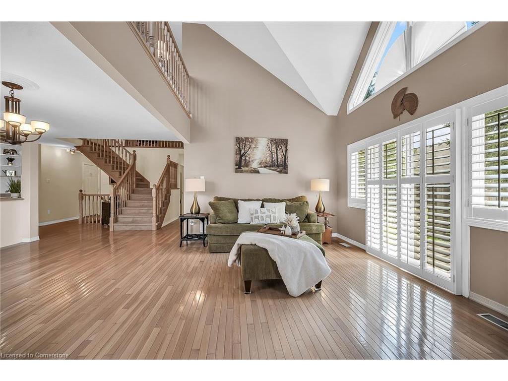 









212


Stonehenge

Drive, 10,
Ancaster,




ON
L9K 1N5

