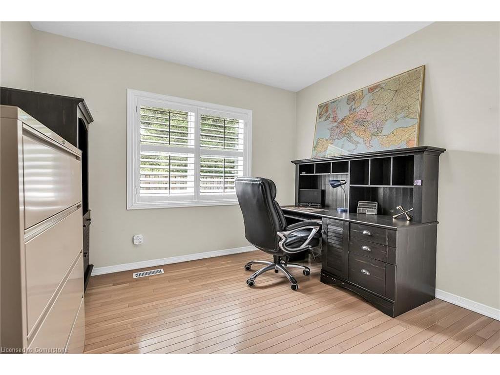 









212


Stonehenge

Drive, 10,
Ancaster,




ON
L9K 1N5

