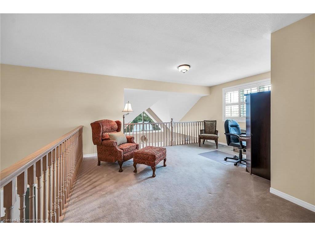 









212


Stonehenge

Drive, 10,
Ancaster,




ON
L9K 1N5

