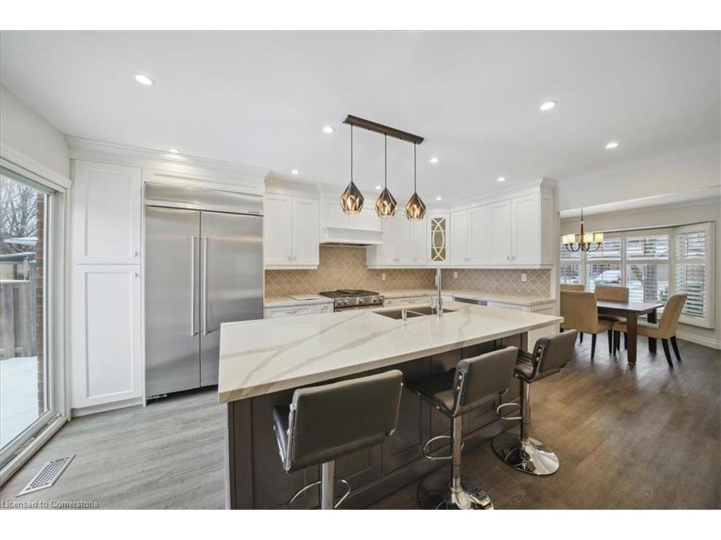 









224


O'donoghue

Avenue,
Oakville,




ON
L6H 3W6

