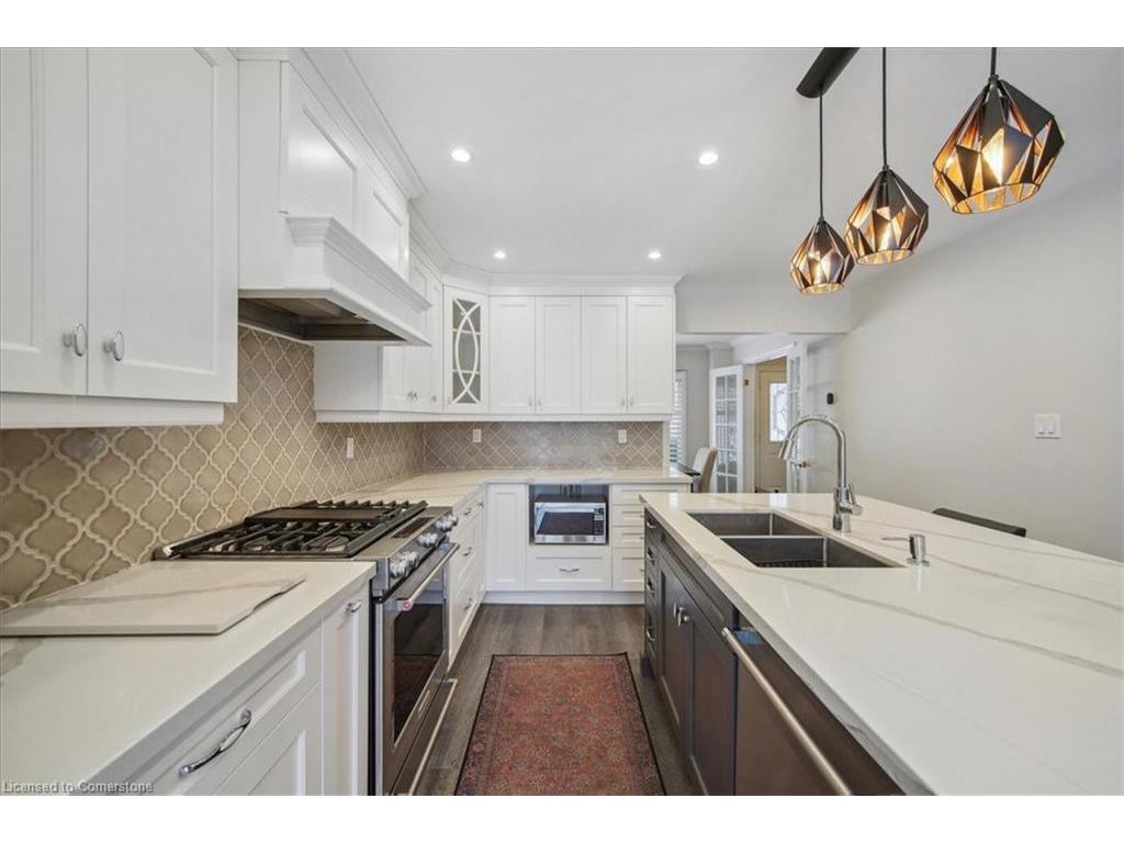 









224


O'donoghue

Avenue,
Oakville,




ON
L6H 3W6

