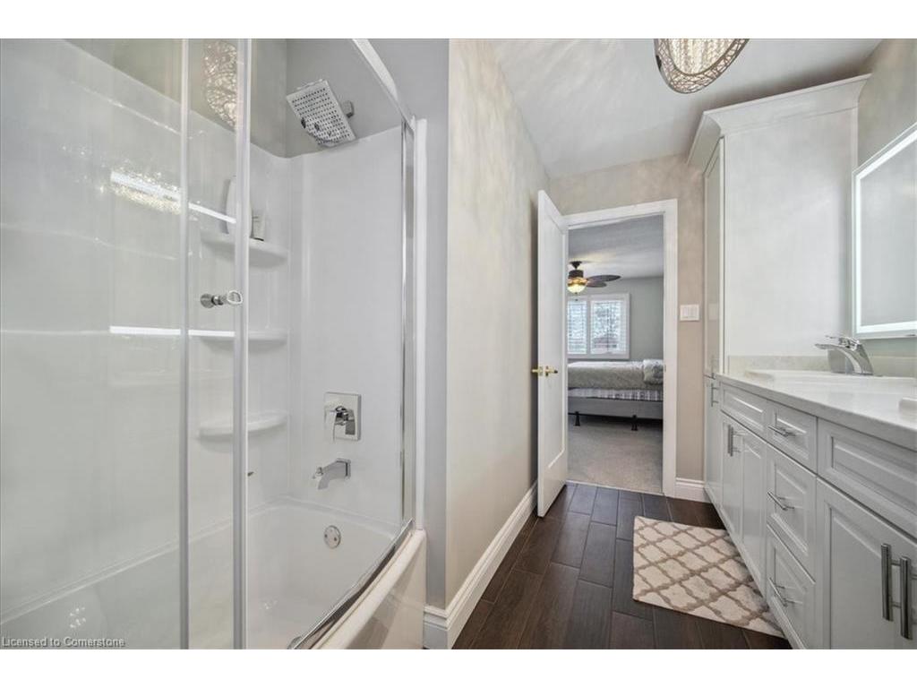 









224


O'donoghue

Avenue,
Oakville,




ON
L6H 3W6

