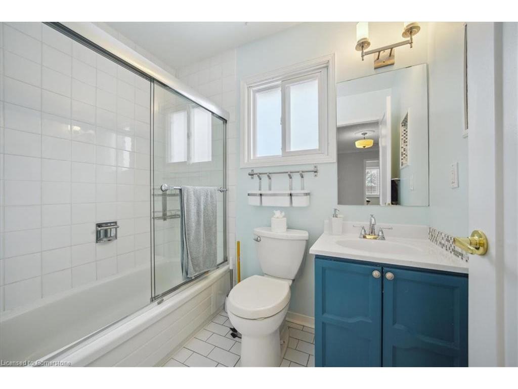 









224


O'donoghue

Avenue,
Oakville,




ON
L6H 3W6

