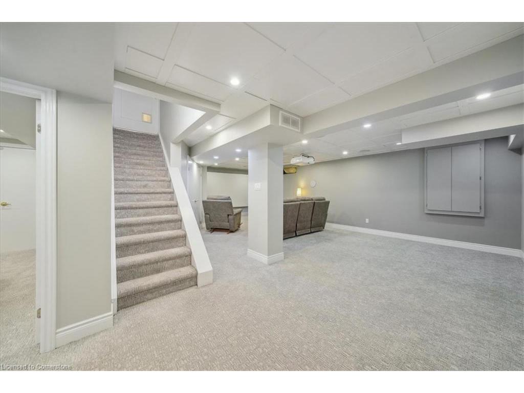 









224


O'donoghue

Avenue,
Oakville,




ON
L6H 3W6

