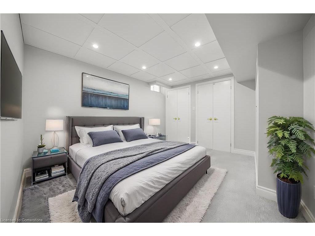 









224


O'donoghue

Avenue,
Oakville,




ON
L6H 3W6

