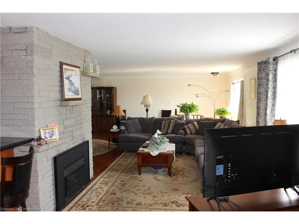 









2112


Upper James

Street,
Mount Hope,




ON
L0R 1W0

