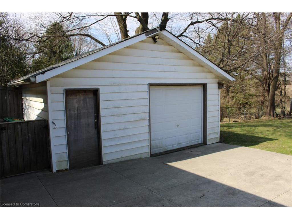 









2112


Upper James

Street,
Mount Hope,




ON
L0R 1W0

