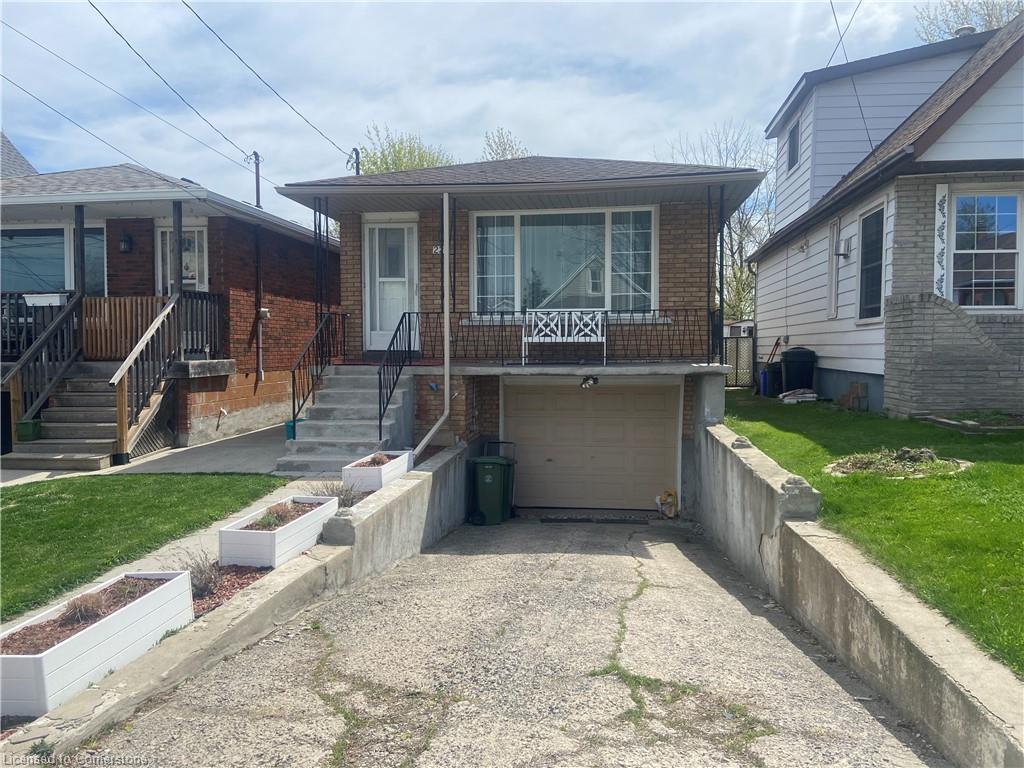 









221


East 24th

Street,
Hamilton,




ON
L8V 2Y5

