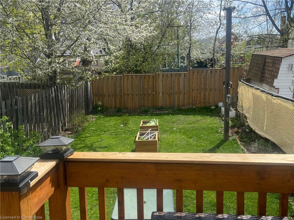 









221


East 24th

Street,
Hamilton,




ON
L8V 2Y5

