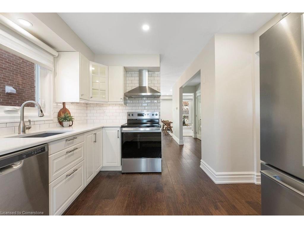 









143


Speyside

Drive,
Oakville,




ON
L6L 5Y1

