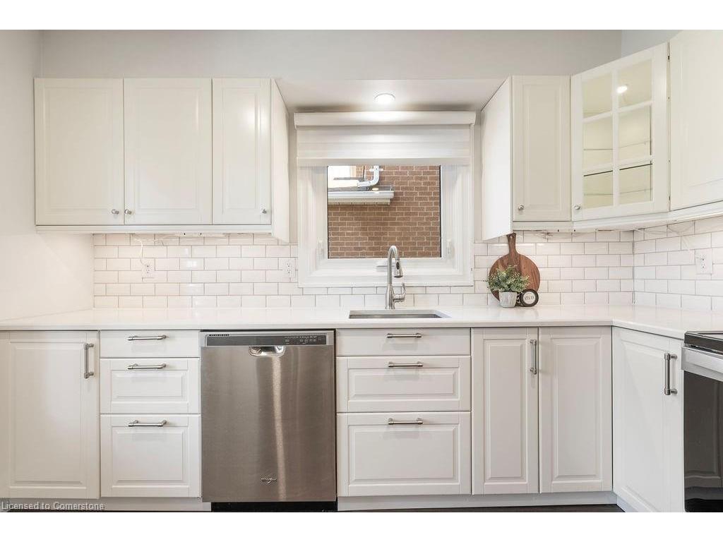









143


Speyside

Drive,
Oakville,




ON
L6L 5Y1

