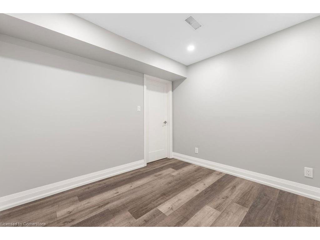









143


Speyside

Drive,
Oakville,




ON
L6L 5Y1

