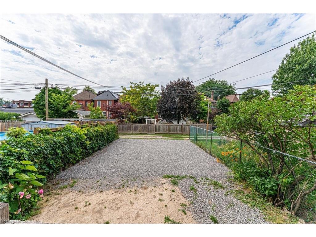 









15


Barnesdale

Avenue North,
Hamilton,




ON
L8L 6R4

