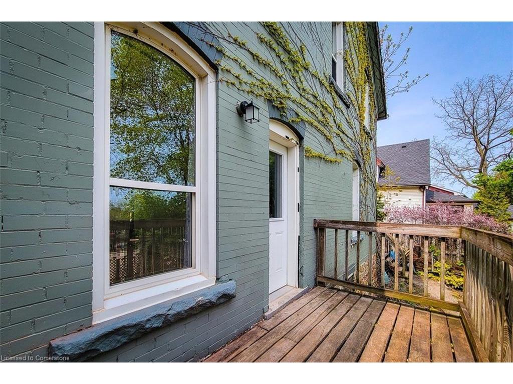 









115


Main

Street West,
Grimsby,




ON
L3M 1R5

