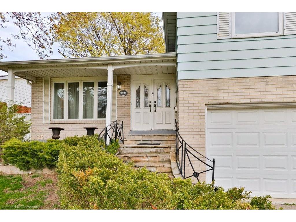 









2524


Homelands

Drive,
Mississauga,




ON
L5K 1H4

