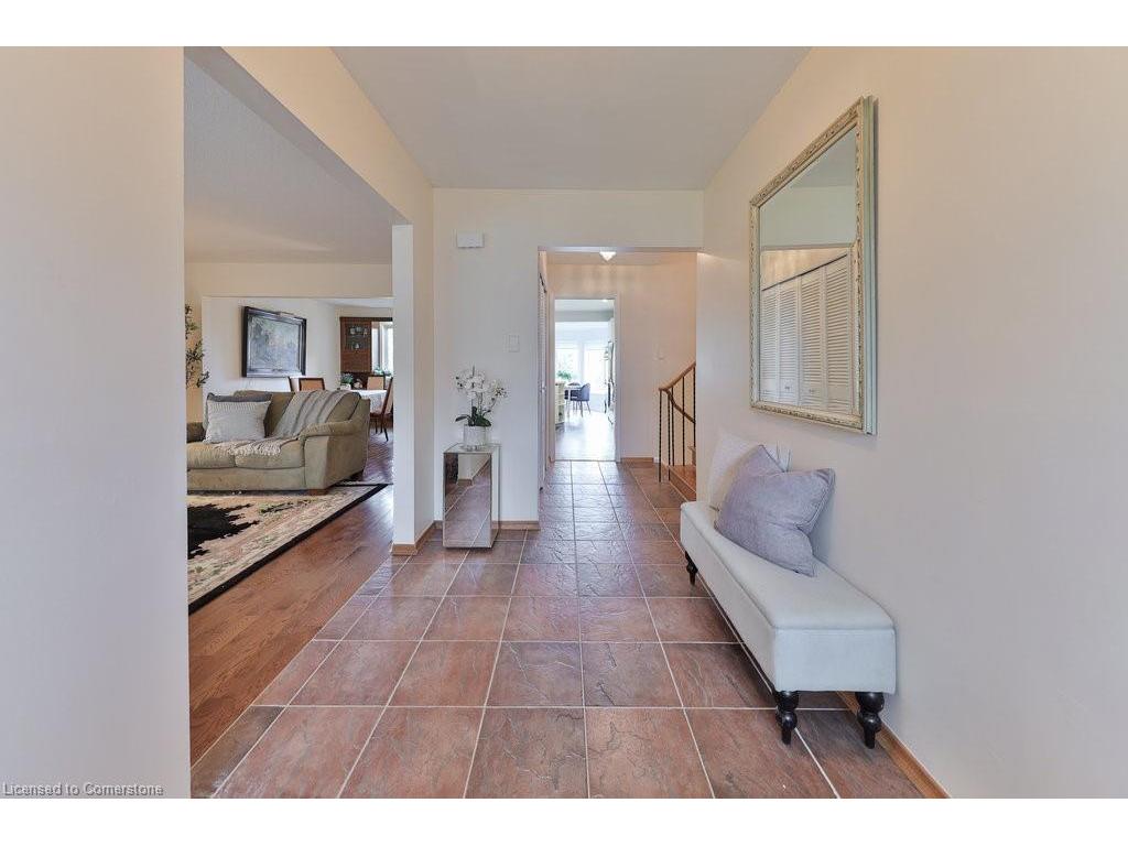 









2524


Homelands

Drive,
Mississauga,




ON
L5K 1H4

