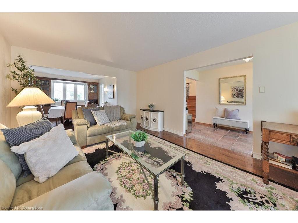 









2524


Homelands

Drive,
Mississauga,




ON
L5K 1H4

