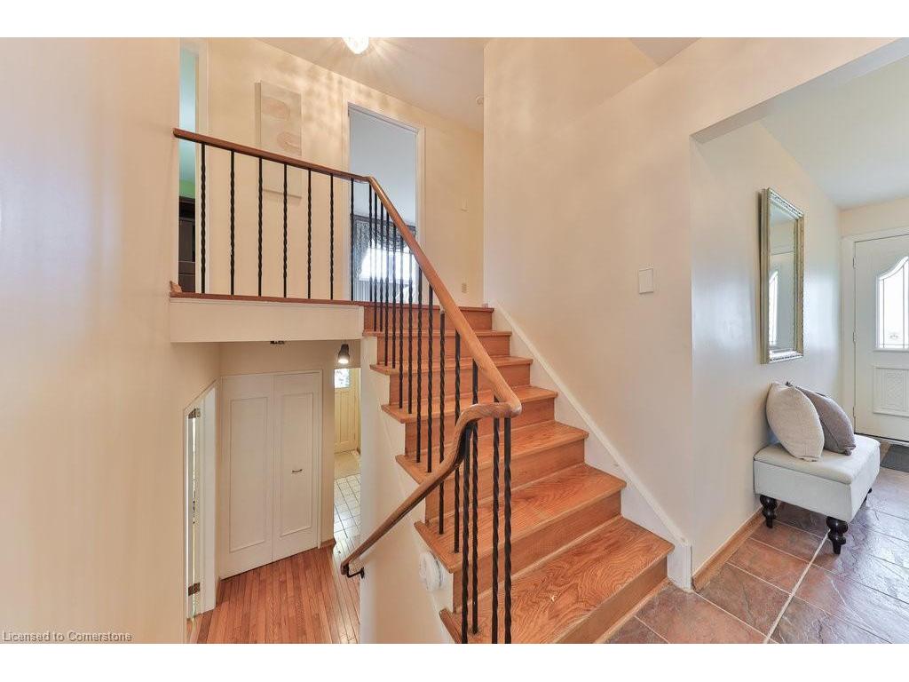 









2524


Homelands

Drive,
Mississauga,




ON
L5K 1H4

