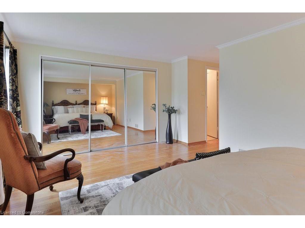 









2524


Homelands

Drive,
Mississauga,




ON
L5K 1H4


