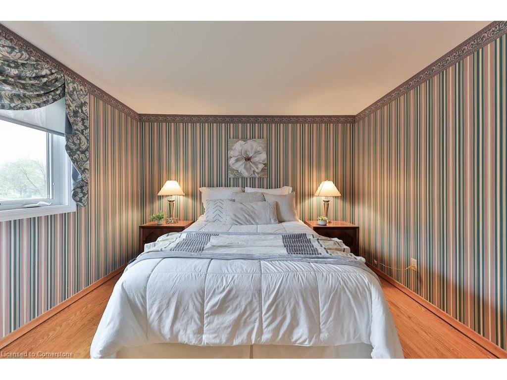 









2524


Homelands

Drive,
Mississauga,




ON
L5K 1H4

