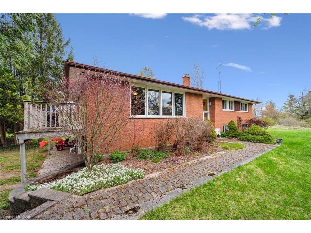









4540


20

Sideroad North,
Puslinch,




ON
N1H 6J3

