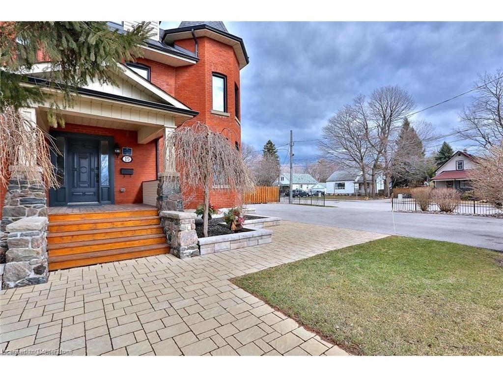 









15


Mississauga

Road South,
Mississauga,




ON
L5H 2H5

