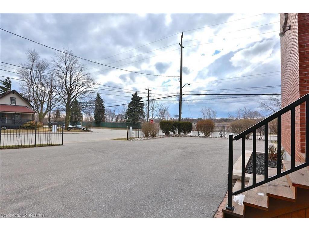 









15


Mississauga

Road South,
Mississauga,




ON
L5H 2H5

