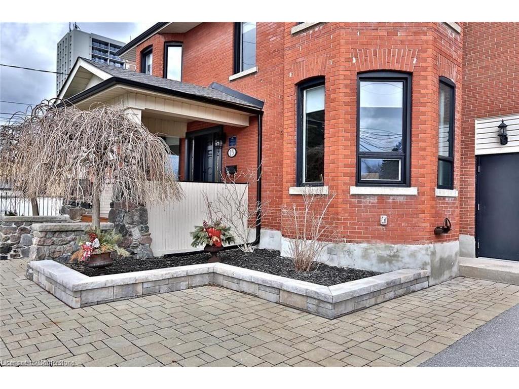 









15


Mississauga

Road South,
Mississauga,




ON
L5H 2H5

