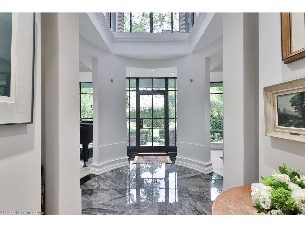 









905


Sangster

Avenue,
Mississauga,




ON
L5H 2Y3

