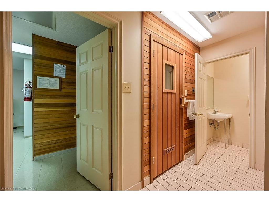 









416


Limeridge

Road East, 309,
Hamilton,




ON
L9A 2S7

