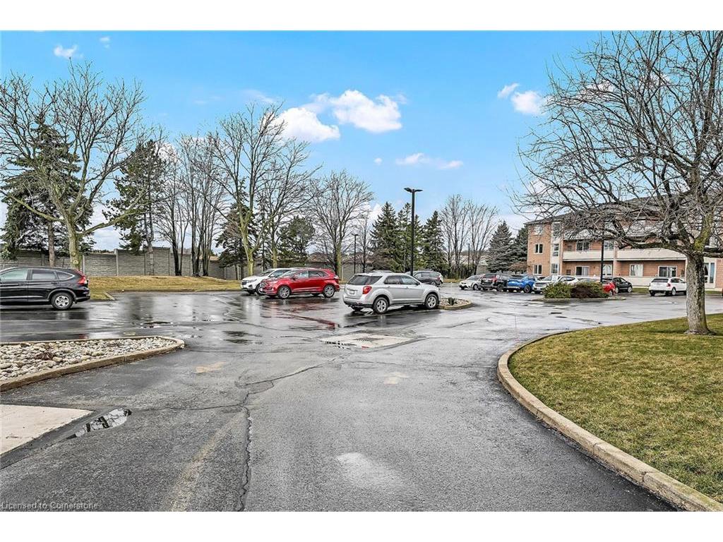 









416


Limeridge

Road East, 309,
Hamilton,




ON
L9A 2S7

