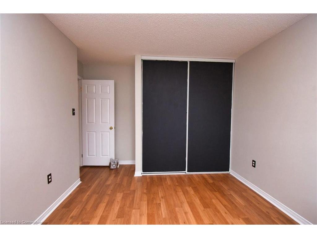









104


Frances

Avenue, 28,
Stoney Creek,




ON
L8E 5X3

