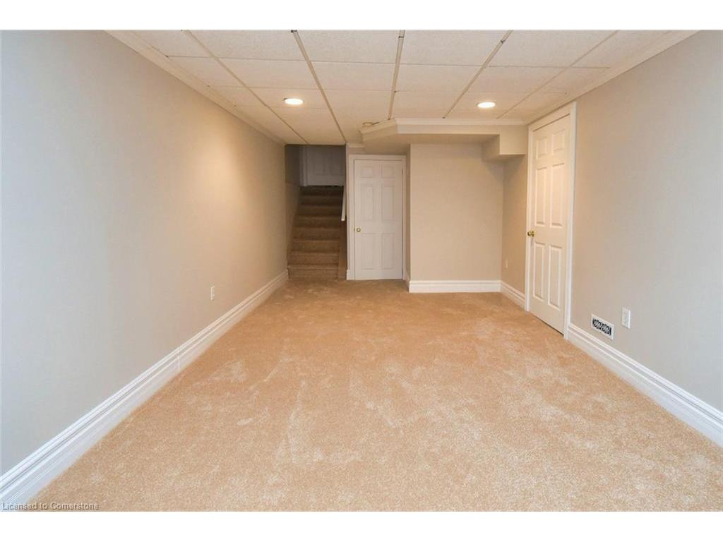 









104


Frances

Avenue, 28,
Stoney Creek,




ON
L8E 5X3

