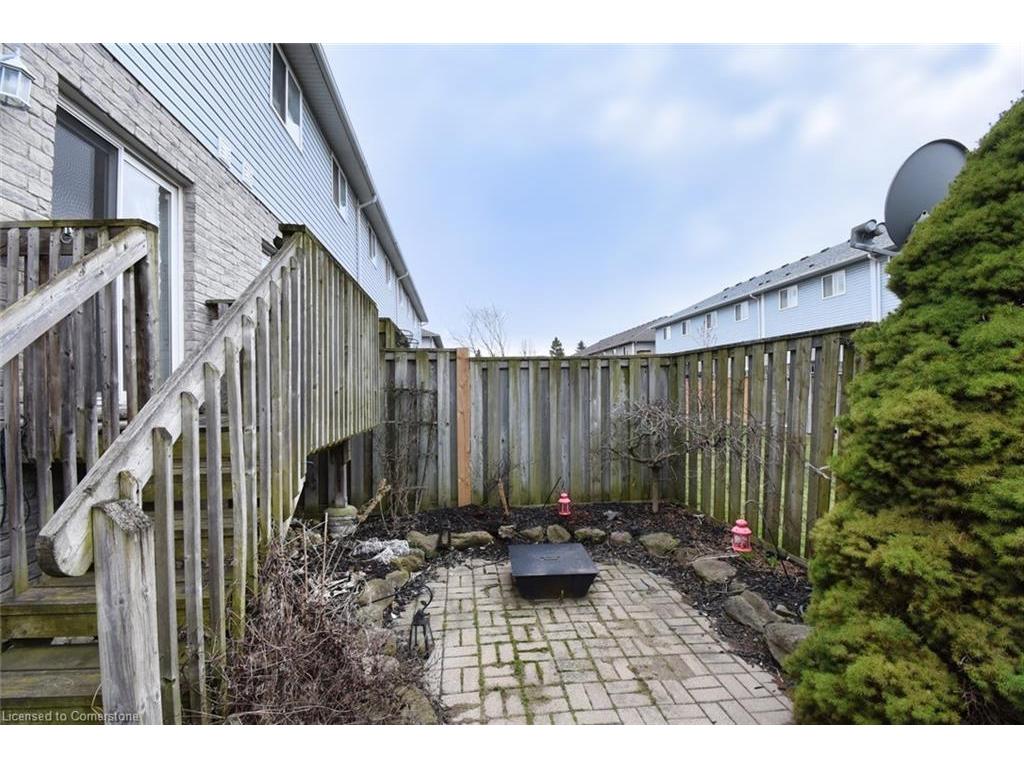 









104


Frances

Avenue, 28,
Stoney Creek,




ON
L8E 5X3

