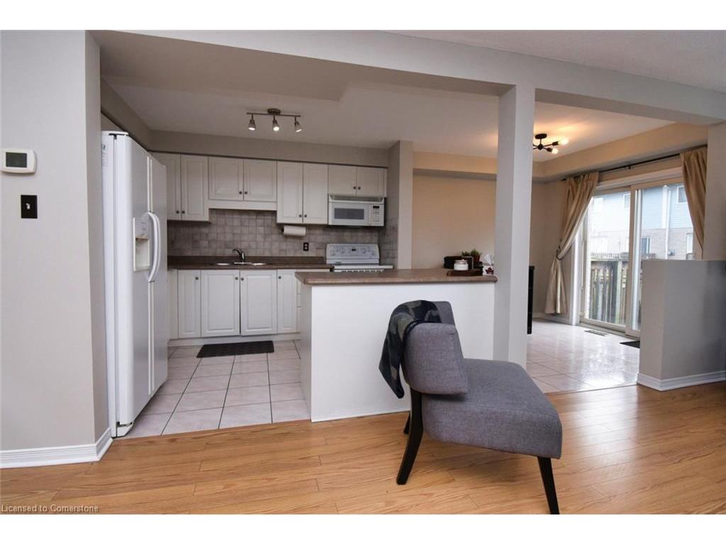 









104


Frances

Avenue, 28,
Stoney Creek,




ON
L8E 5X3

