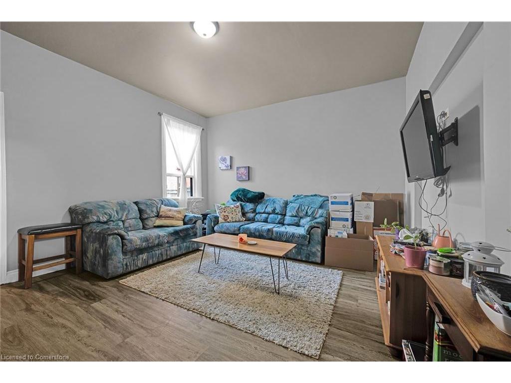 









129


Dundurn

Street North,
Hamilton,




ON
L8R 3E7

