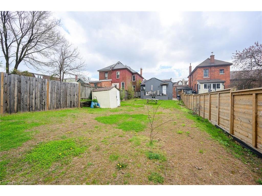









129


Dundurn

Street North,
Hamilton,




ON
L8R 3E7

