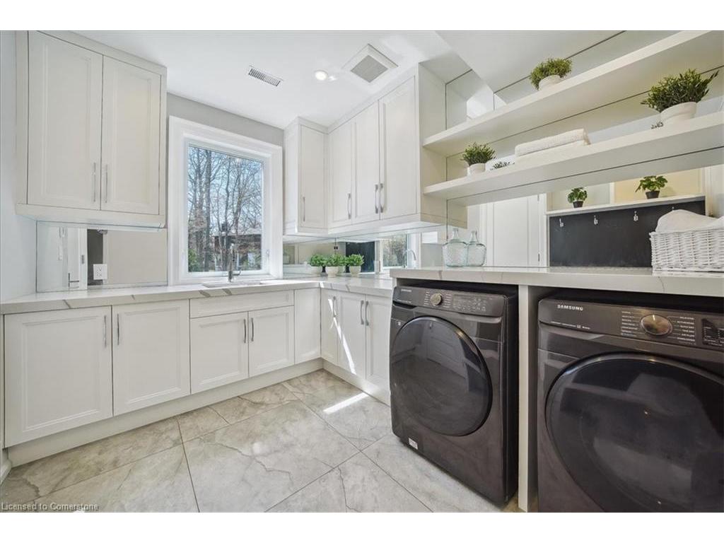 









1489


Rogerswood

Court,
Mississauga,




ON
L5J 1R7

