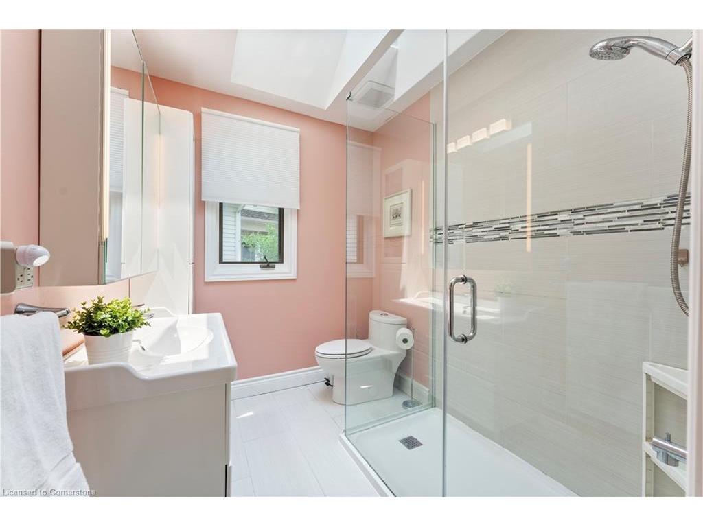 









82


Gilbert

Avenue,
Ancaster,




ON
L9G 1R4

