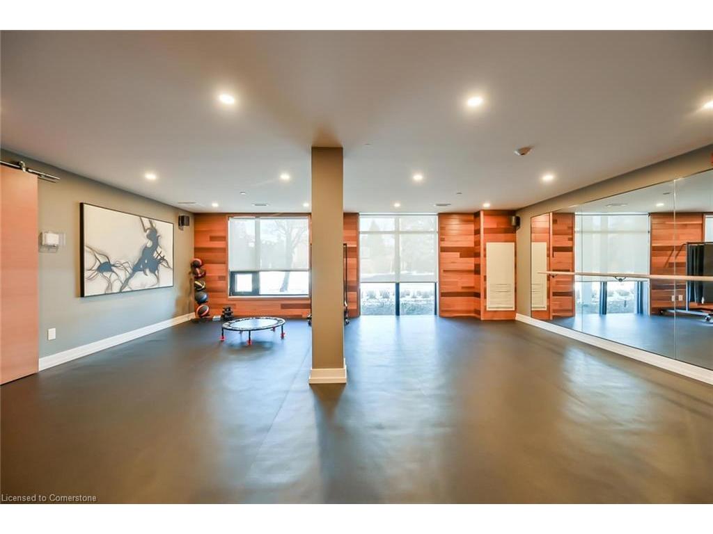 









320


Plains

Road East, 312,
Burlington,




ON
L7T 0C1

